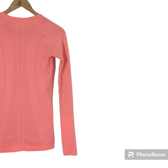 Lululemon Swiftly Tech Long Sleeve Crew in Heathered Very Light Flare Size 4 - Picture 14 of 16